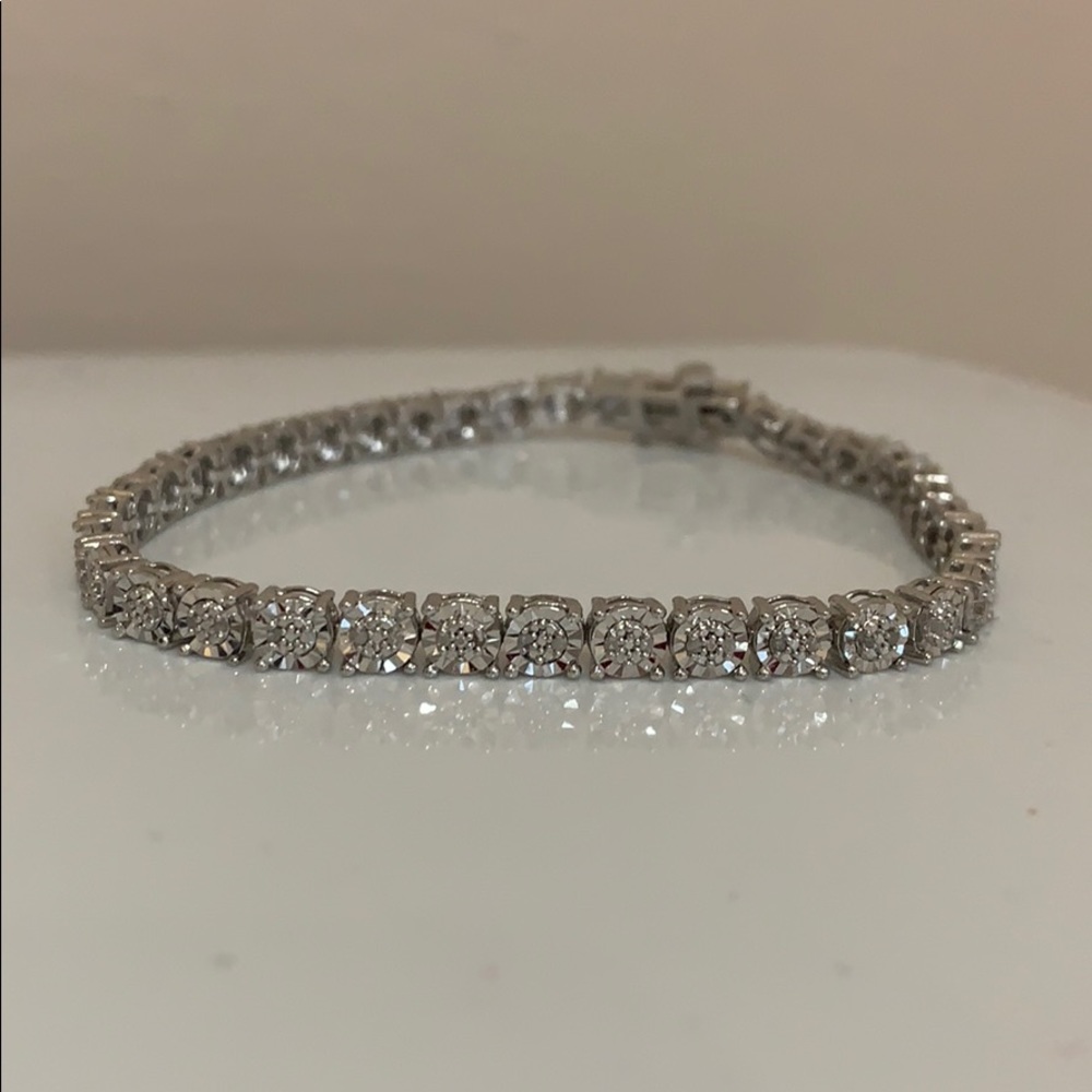 NWT sterling silver 1/4 cttw diamond bracelet - Picture 4 of 7